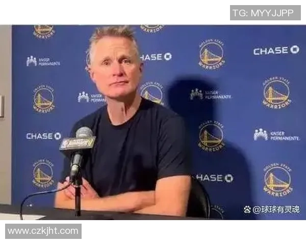 被步行者逆转，谁注意科尔库里在干嘛？末节迷之操作主导球队崩盘