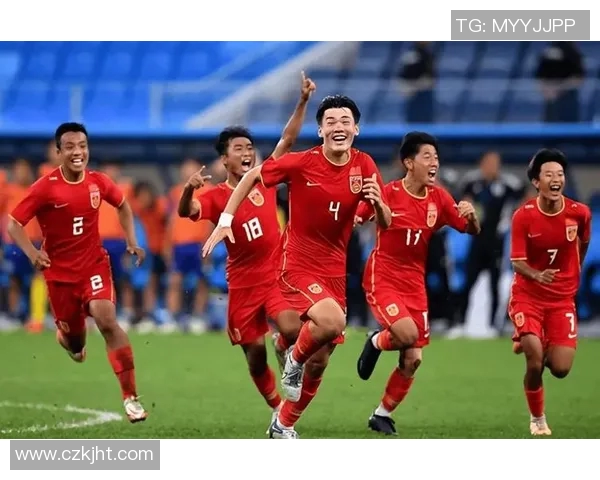 亚洲杯赛场上的明星球员:那些为国争光的亚洲足球巨星们 亚洲杯赛场上的明星球员:那些为国争光的亚洲足球巨星们